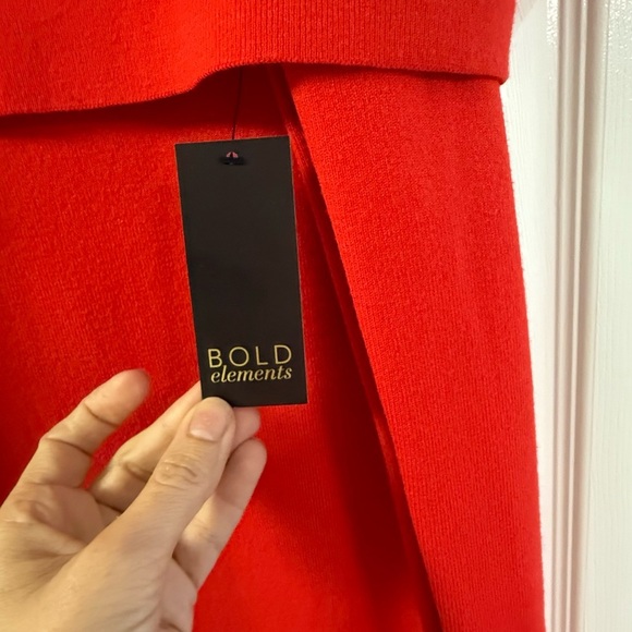 New BOLD elements Vibrant Red Knit dress - Picture 10 of 11